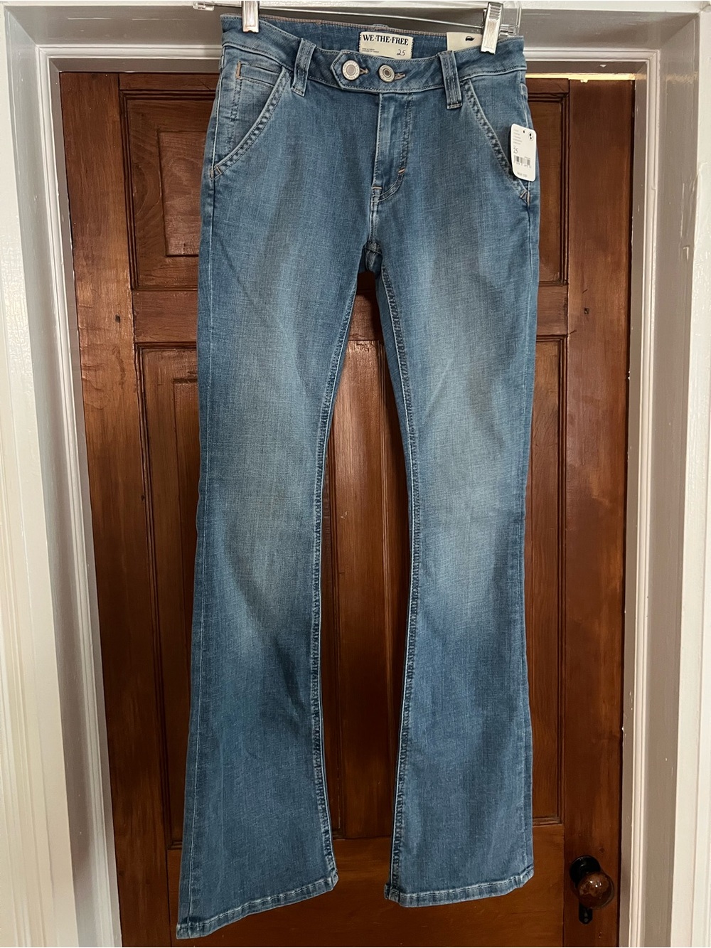 We The Free  – Free People  – Varsity Blues – midrise – slim boot cut – size 25